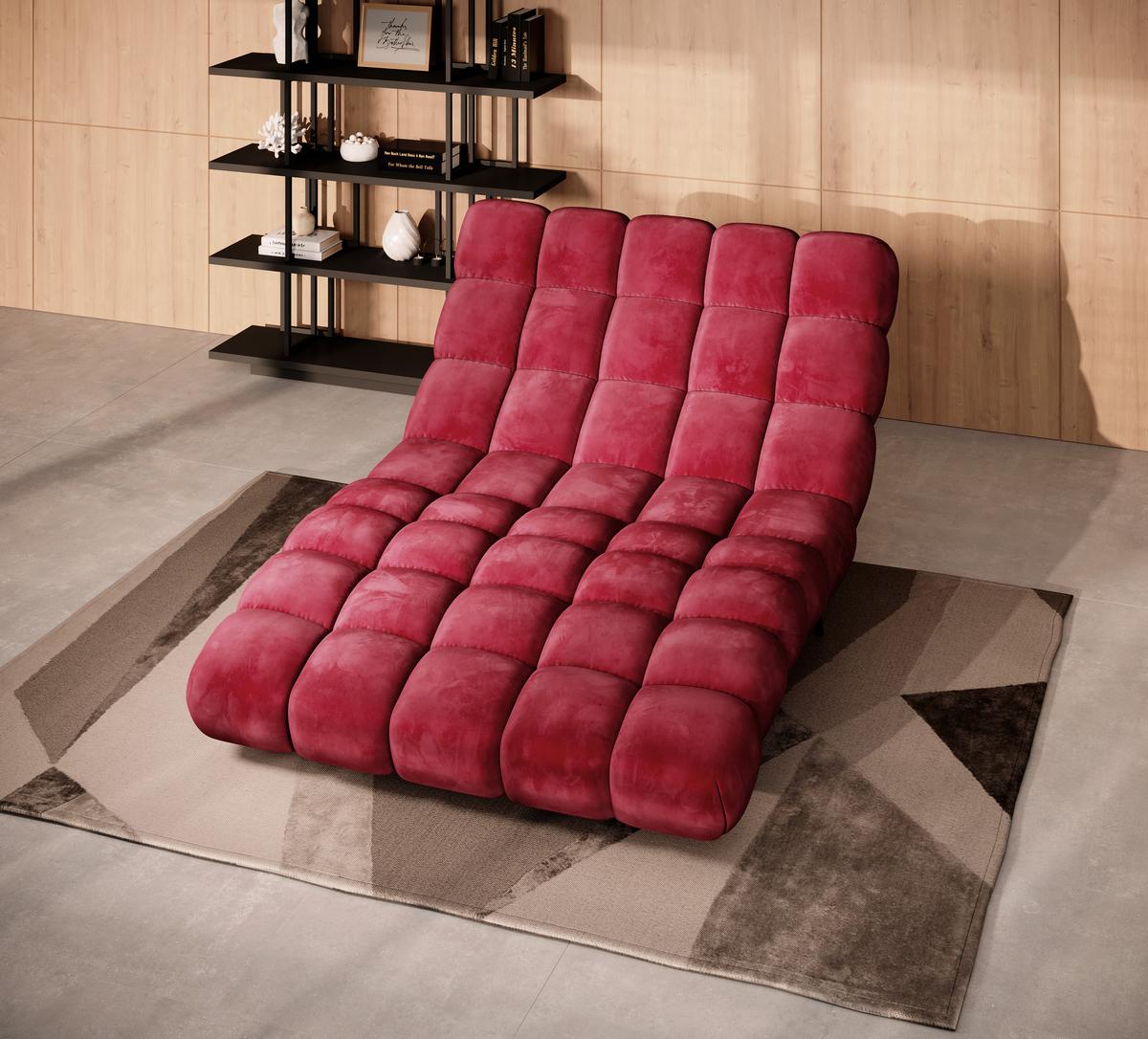 Couple Relaxing Lounger Nancy