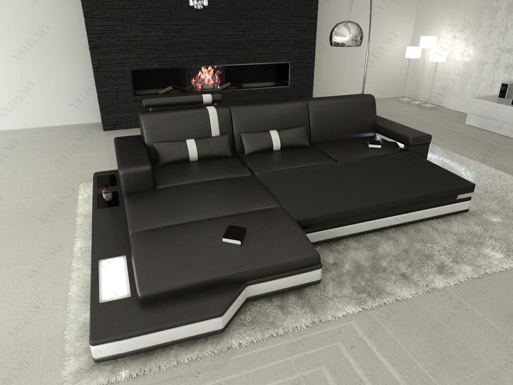 Das Sofa Messana in Leder auch mit Schlaffunktion