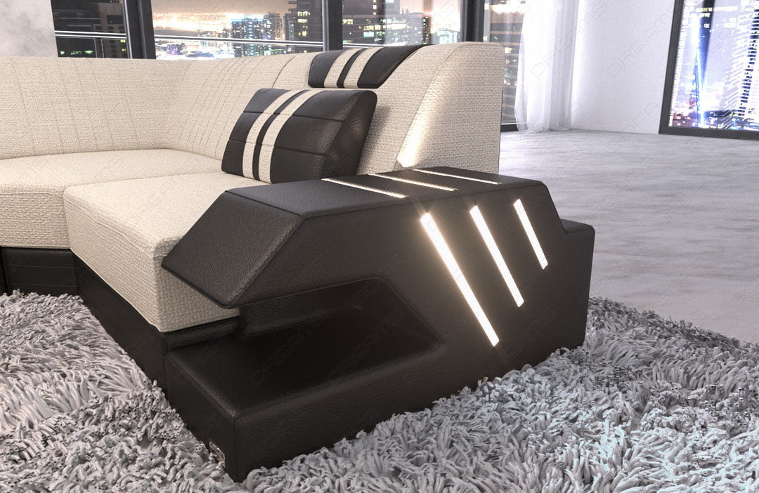 Detailansicht der kleinen Armlehne beim Sofa Venedig