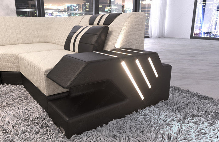 Detailansicht der kleinen Armlehne beim Sofa Venedig