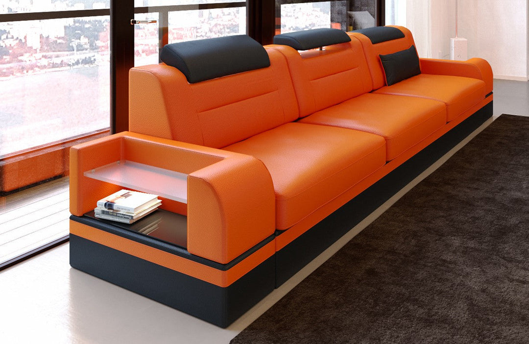 Leder Couch Parma als 3 Sitzer in orange-schwarz - Die LED Beleuchtung, USB Anschluss und Relaxfunktion sind optional erhÃ¤ltlich.