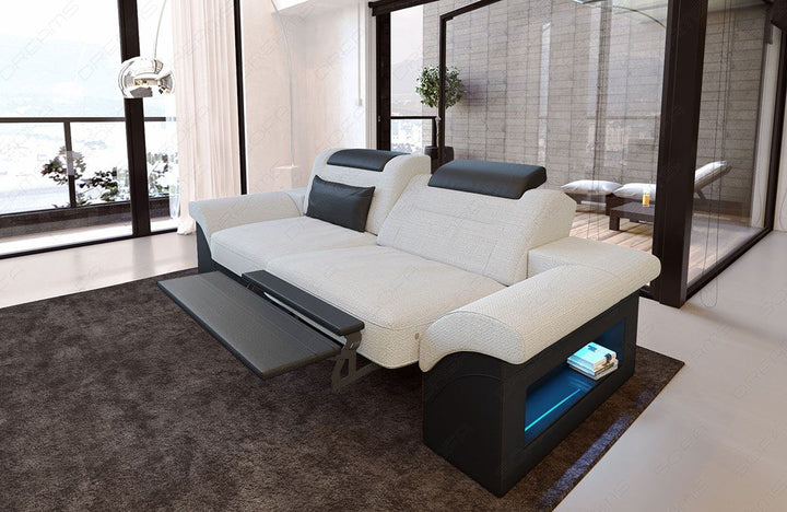 Polster Zweisitzer Sofa Monza in macchiato - Hugo2 - Die LED Beleuchtung, USB Anschluss und Relaxfunktion sind optional erhÃ¤ltlich. Bei weiteren Fragen kontaktieren Sie uns bitte.