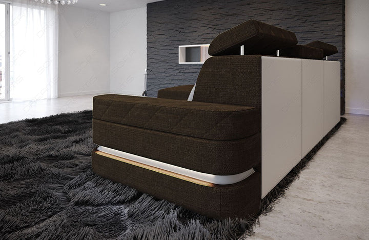 Stoffsofa Bologna Mini L Form mit LED und USB Anschluss in braun - Hugo8 Strukturstoff