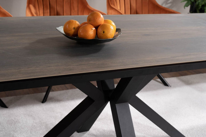 Columbus Dining Table