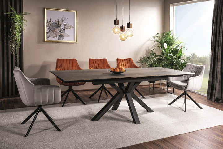 Columbus Dining Table