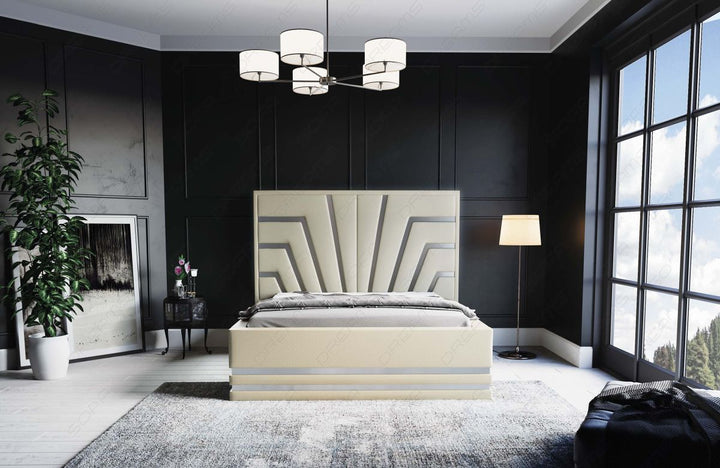 Deluxe Boxspringbett Cecina in Beige mit silbernen Leisten