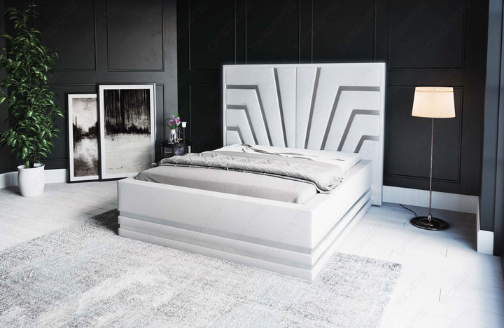Deluxe Boxspringbett Cecina in WeiÃŸ mit silbernen Leisten