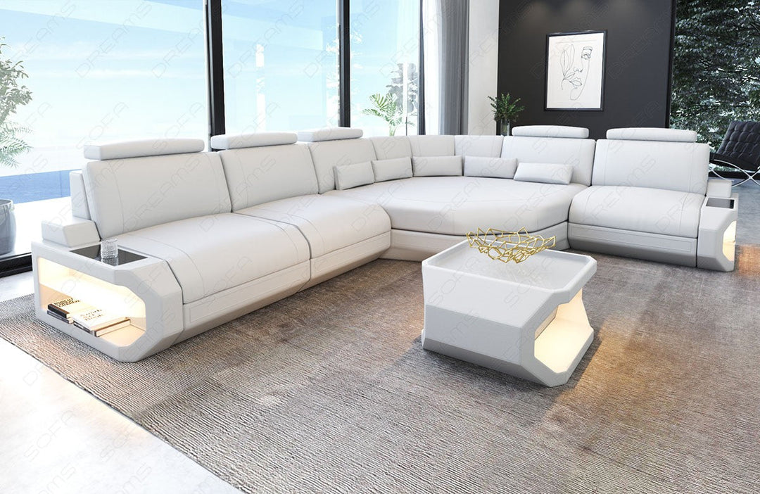 Ledersofa Asti L Form mit LED Beleuchtung und groÃŸer Ecke in komplett weiÃŸ. Couchtisch und USB AnschlÃ¼sse sind optional erhÃ¤ltlich.