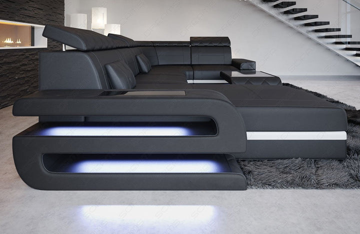 Detail Seitenansicht der Armlehne vom Sofa Bologna U Form