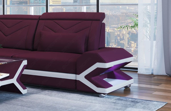 Detailbild der kleinen Armlehne beim Sofa Napoli