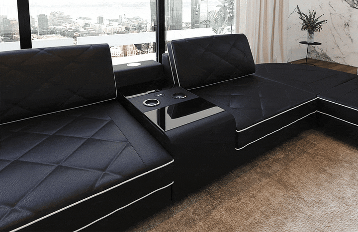 Detailbild der Multifunktionskonsole mit ausfahrbarer Steckdosenleiste, Schublade und USB-AnschlÃ¼ssen (optional erhÃ¤ltlich)
