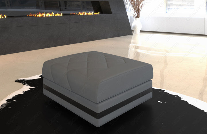 Zu diesem Sofa kÃ¶nnen Sie optional einen passenden Hocker dazubestellen.