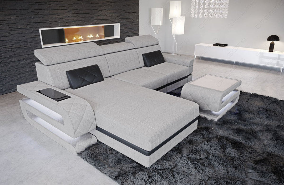 Stoffsofa Bologna Mini L Form mit LED und USB Anschluss in macchiato - Hugo2 - Akzentfarbe schwarz