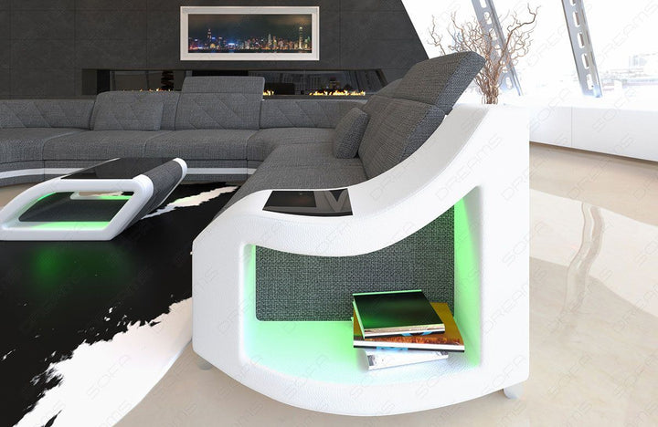 U Form Sofa Genua Mini mit LED in einem Stoffbezug in grau - Hugo5 Strukturstoff Detailansicht kleine Armlehne