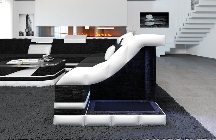 Detailansicht der kleinen Armlehne vom Sofa