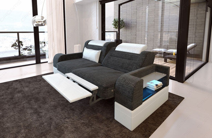 2 Sitzer Couch Sofa Parma in schwarzgrau - Hugo12 - Die LED Beleuchtung, USB Anschluss und Relaxfunktion sind optional erhÃ¤ltlich.