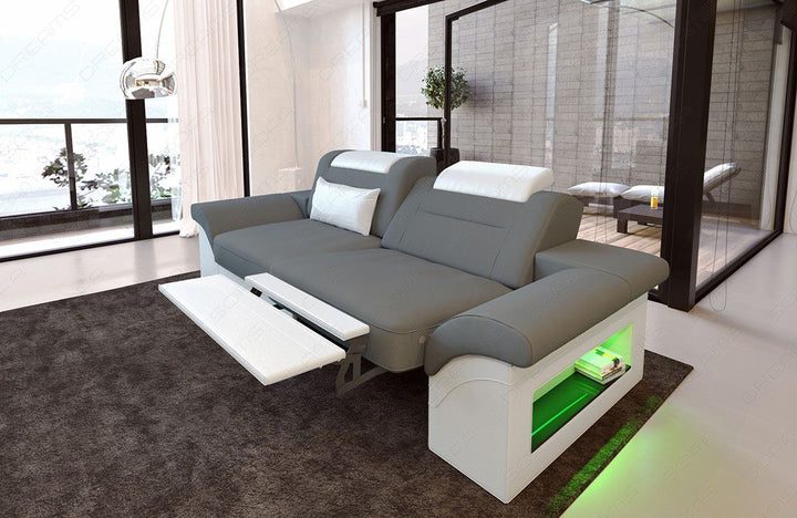 Polster Zweisitzer Sofa Monza LED in grau  - Mineva15 - Die LED Beleuchtung, USB Anschluss und Relaxfunktion sind optional erhÃ¤ltlich. Bei weiteren Fragen kontaktieren Sie uns bitte.